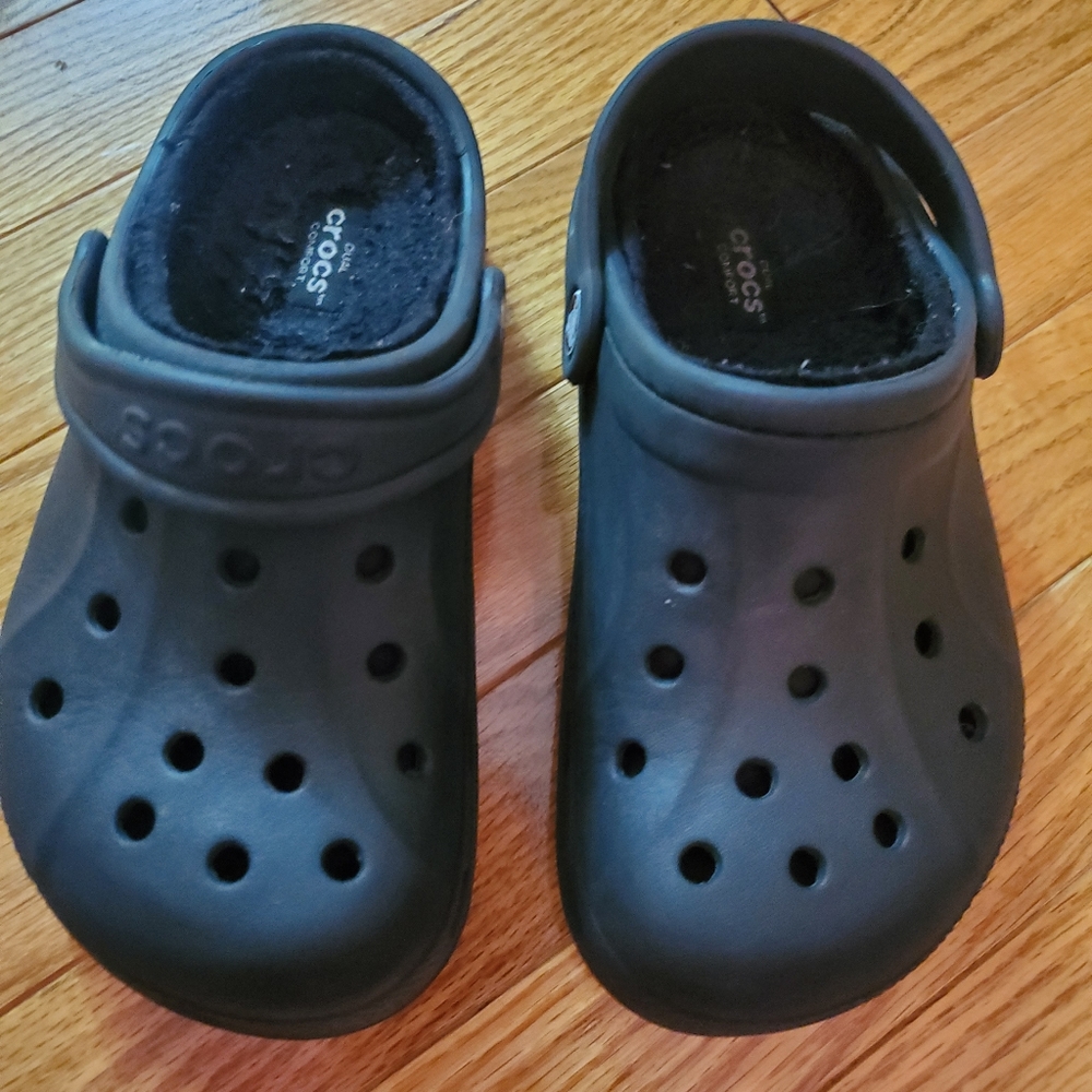 Crocs Clogs/Sandals